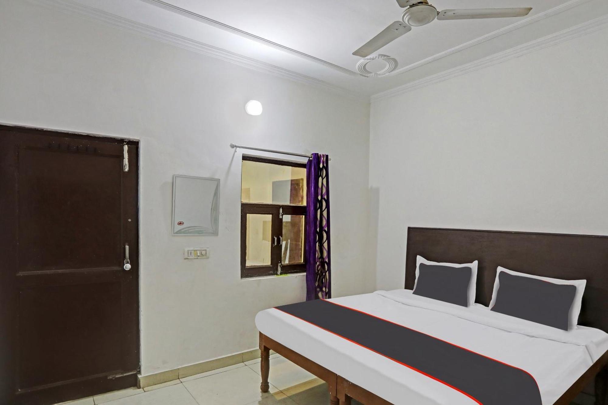 Collection O Mayank Guest House Near Iskcon Temple Noida Kalkaji Devi Luaran gambar