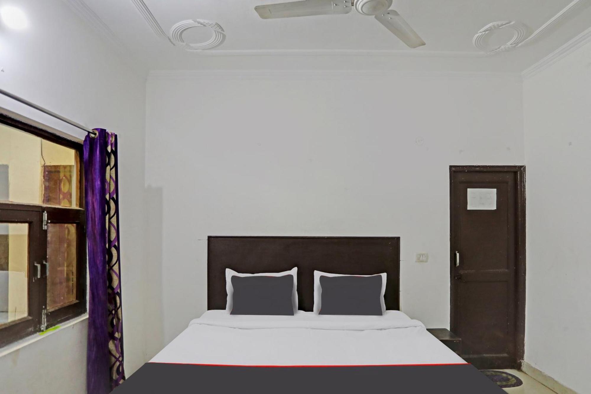 Collection O Mayank Guest House Near Iskcon Temple Noida Kalkaji Devi Luaran gambar